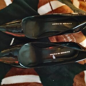 Fashion to Figure Black Patent Pointed Toe Pumps with Low Heel